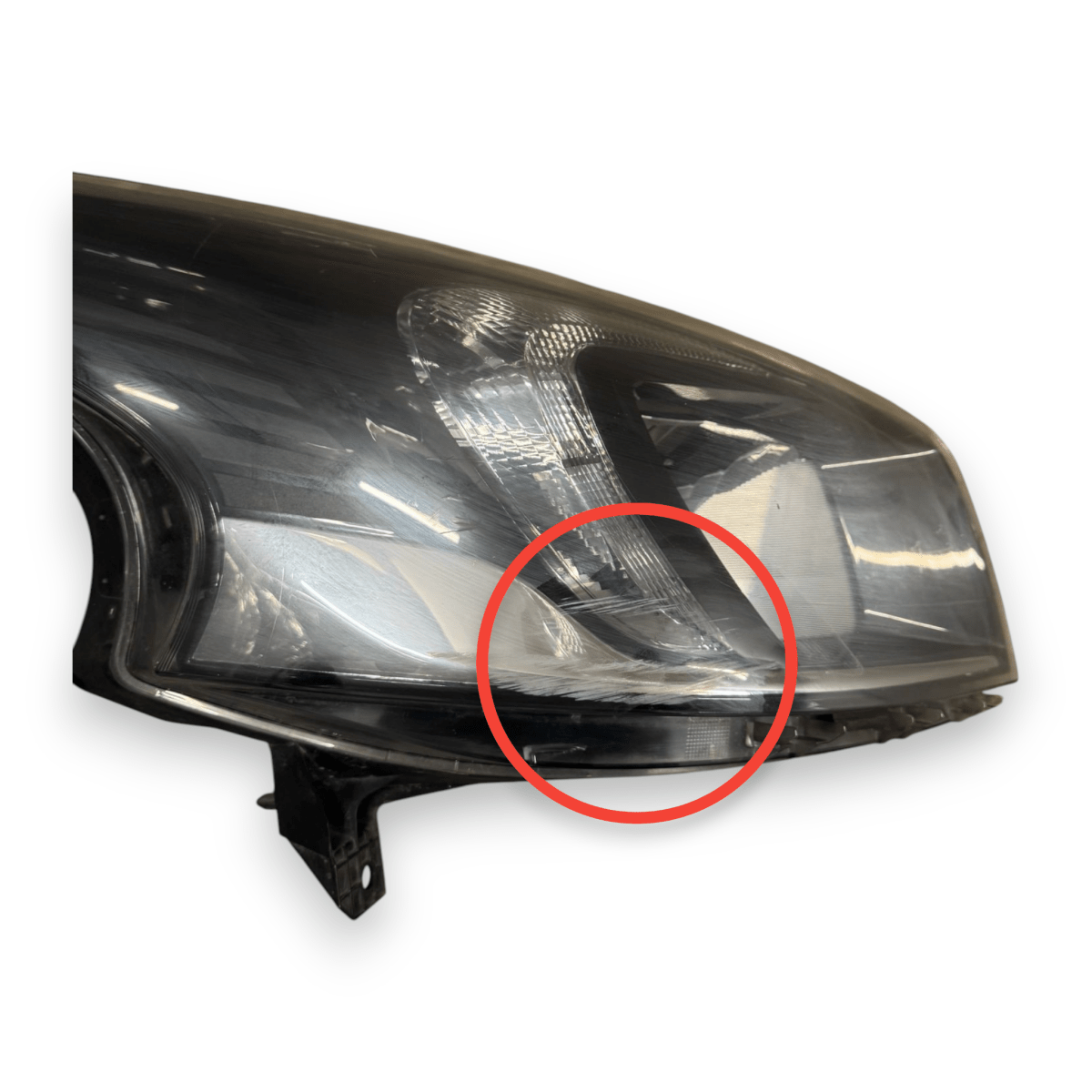 Faro / fanale anteriore destro (dx) Opel Vivaro B cod.93461901 (2014 - 2019) - F&P CRASH SRL - Ricambi Usati