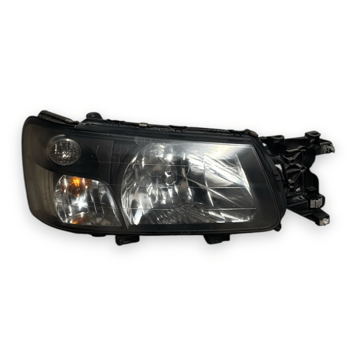Faro / fanale anteriore destro (dx) subaru forester II (2002 - 2008) - F&P CRASH SRL - Ricambi Usati