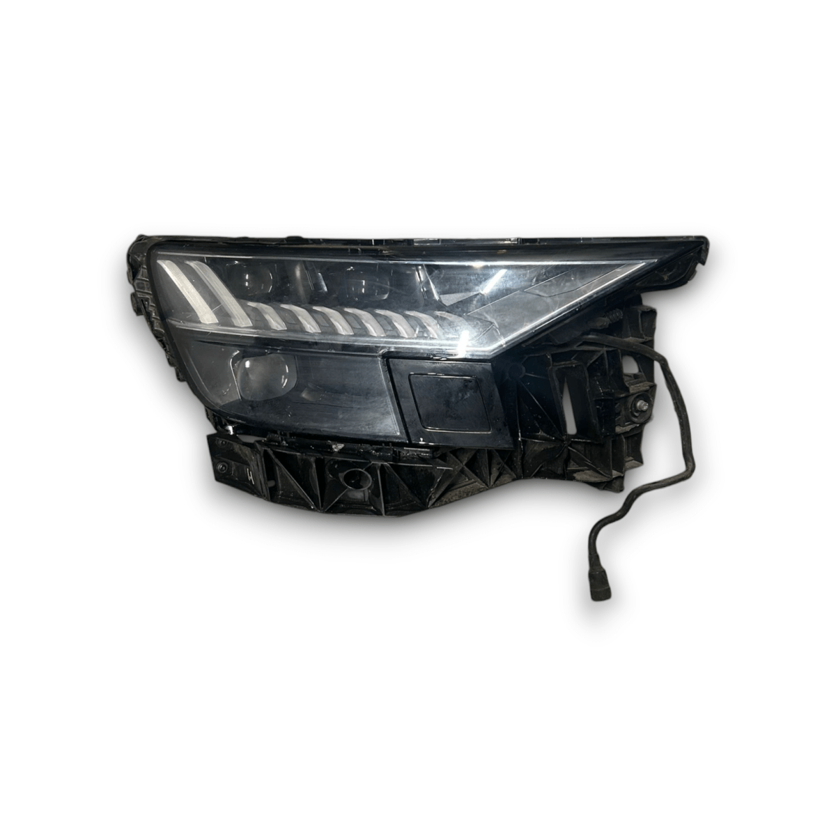 Headlight / right front LED matrix Audi Q8 (2018 > 2023) - F&P CRASH SRLS - Used Parts