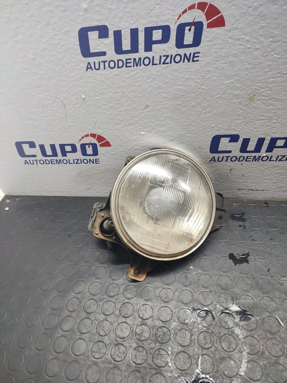 Right front headlight / lamp Ssangyong Korando I (1998) - F&P CRASH SRLS - Used Parts
