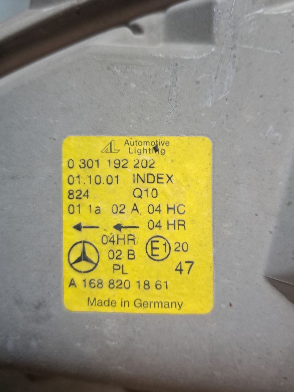Left front headlight Halogen Mercedes Class A w168 (2003) COD:A1688201861 - F&P CRASH SRLS - Used Parts