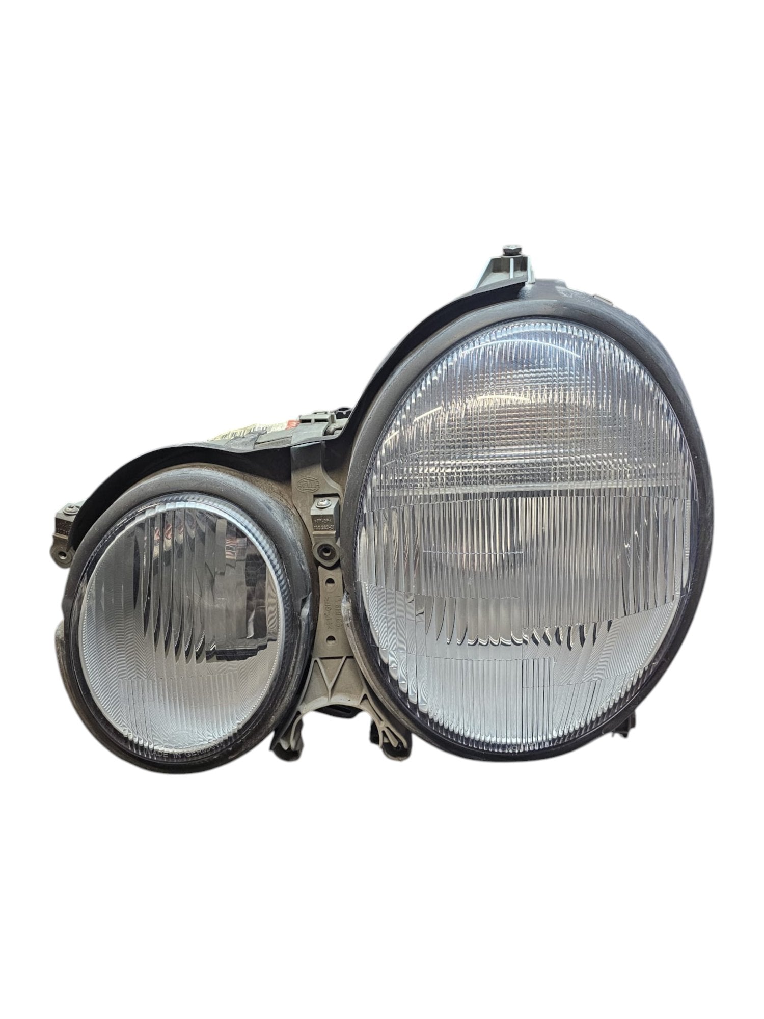 Faro / Fanale Anteriore Sinistro Alogeno Mercedes Classe E W210 Cod:2108202761 (1995 - 2003) - F&P CRASH SRLS - Ricambi Usati