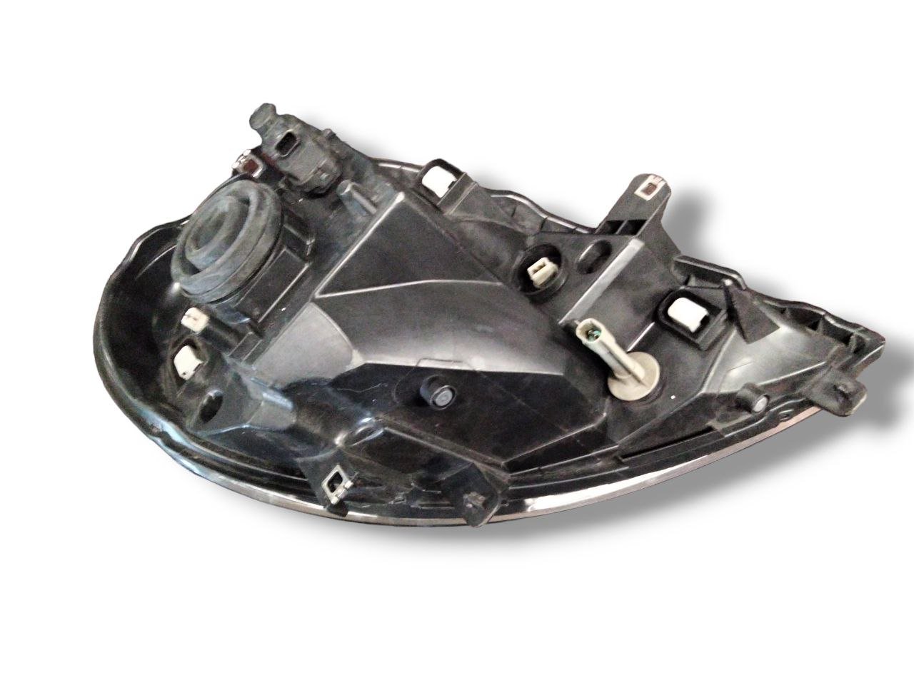 Left front headlight / lamp Halogen Renault Trafic (2001 - 2014) code.085511167L - F&P CRASH SRLS - Used Parts