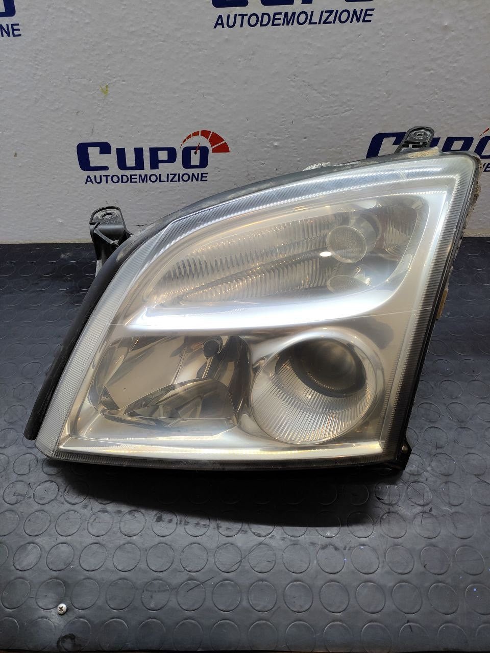 Left front headlight / lamp Opel Vectra C 2006 - F&P CRASH SRLS - Used Parts