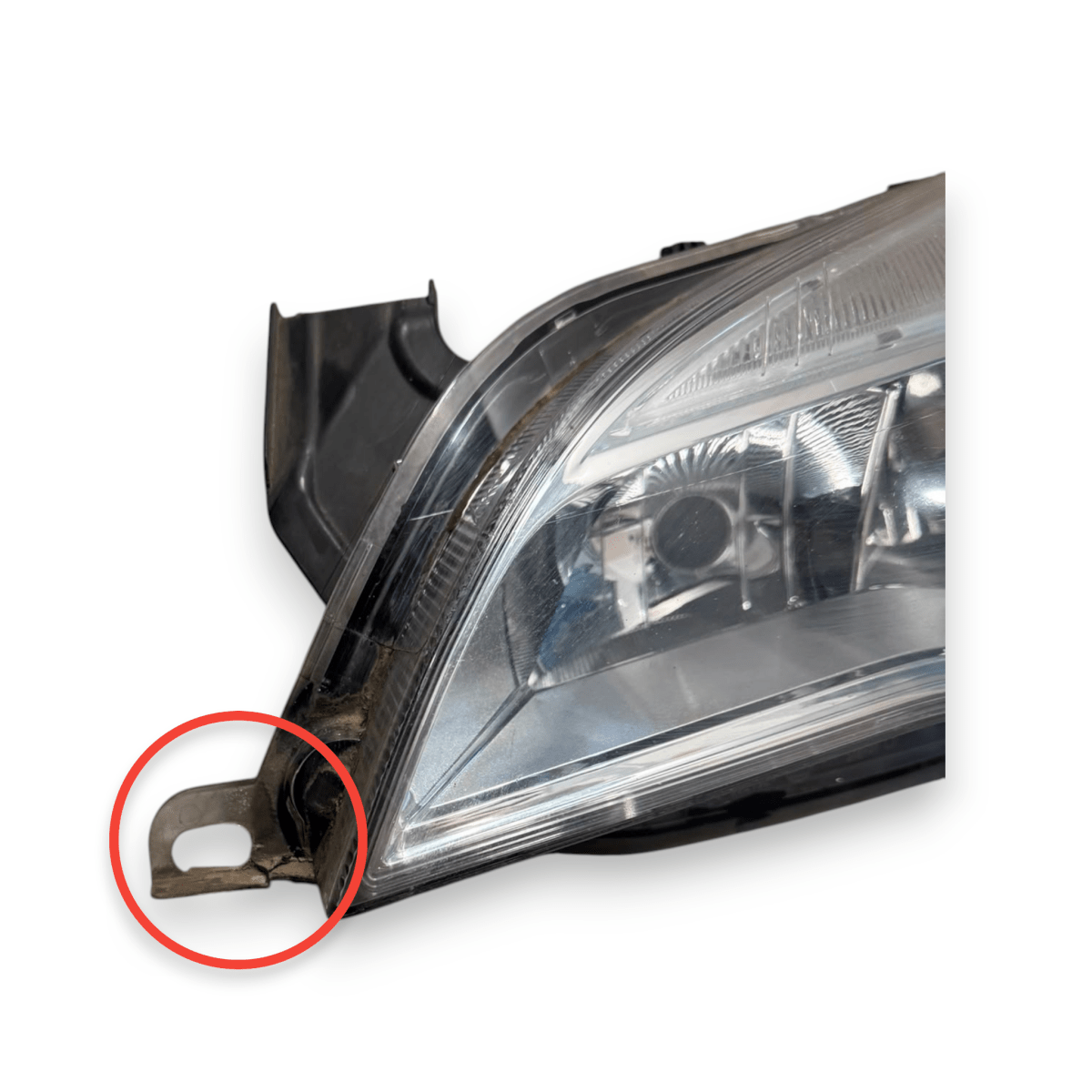Faro / fanale anteriore sinistro (sx) Opel Astra J cod.1EG010011-01 (2009-2015) - F&P CRASH SRL - Ricambi Usati