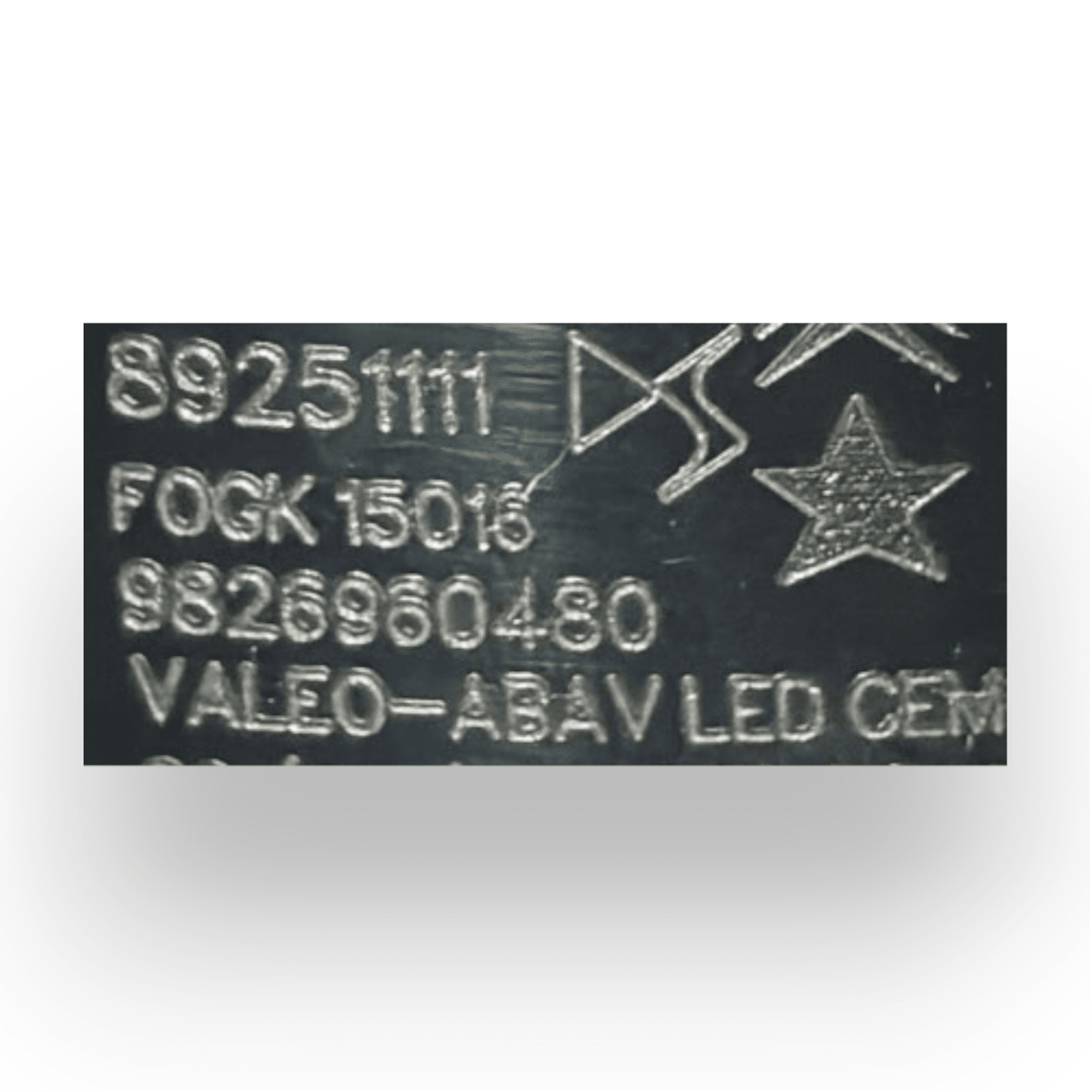 Faro / fendinebbia anteriore sinistro (sx) citroen c4 III cod:9826960480 (2020 - ) - F&P CRASH SRL - Ricambi Usati