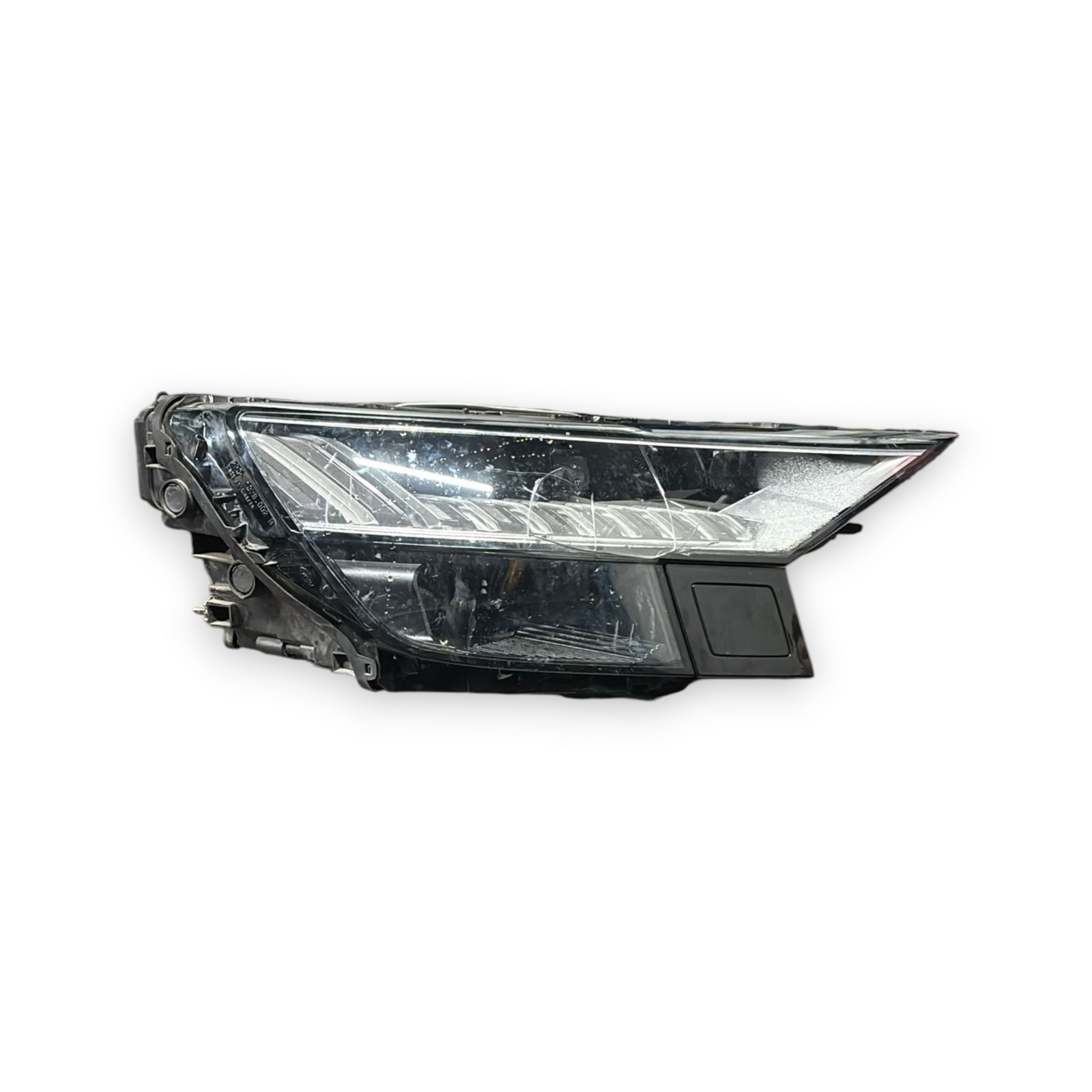 Right front headlight / lamp (dx) audi q8 code:4m8941036 (2018-)