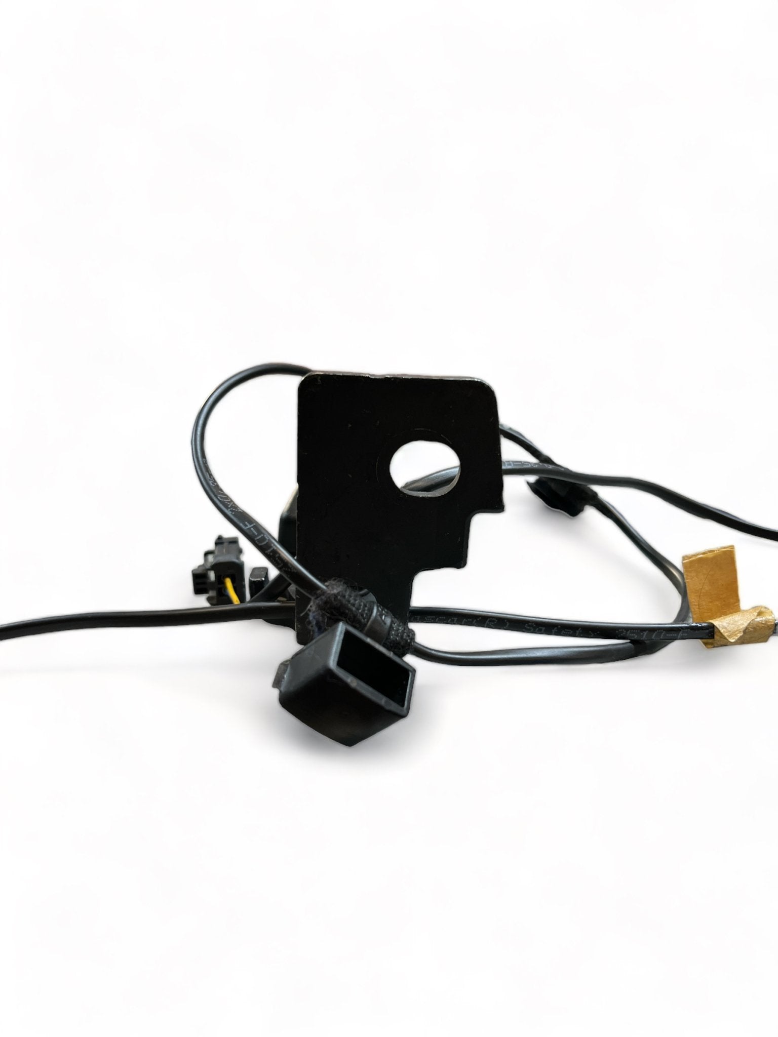 Buckle Left Rear Seat Belt Attachment Alfa Romeo Mito (2016) code: 156084658 - F&P CRASH SRLS - Used Parts