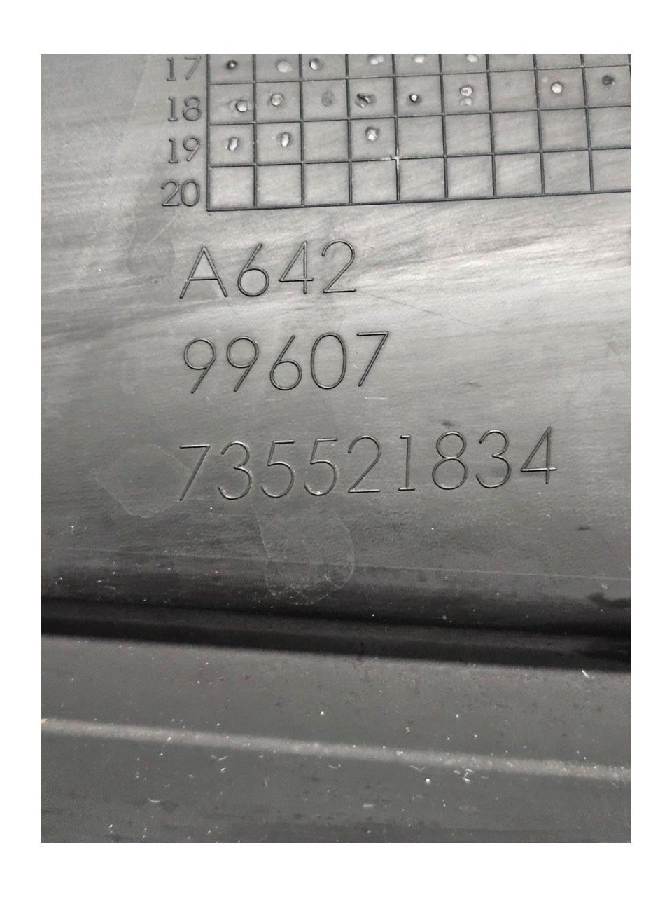 Gocciolatoio Parabrezza Fiat 500L Cod:735521834 (2012 - 2022) - F&P CRASH SRLS - Ricambi Usati