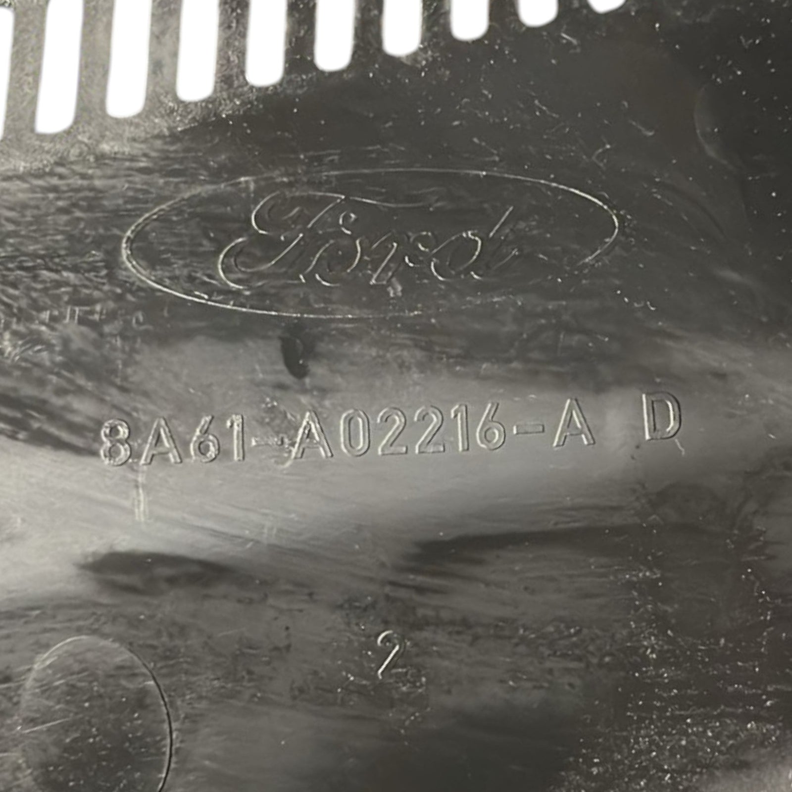 Gocciolatoio Parabrezza Ford Fiesta VI cod:8A61 - A02216 (2008 >2017) - F&P CRASH SRLS - Ricambi Usati