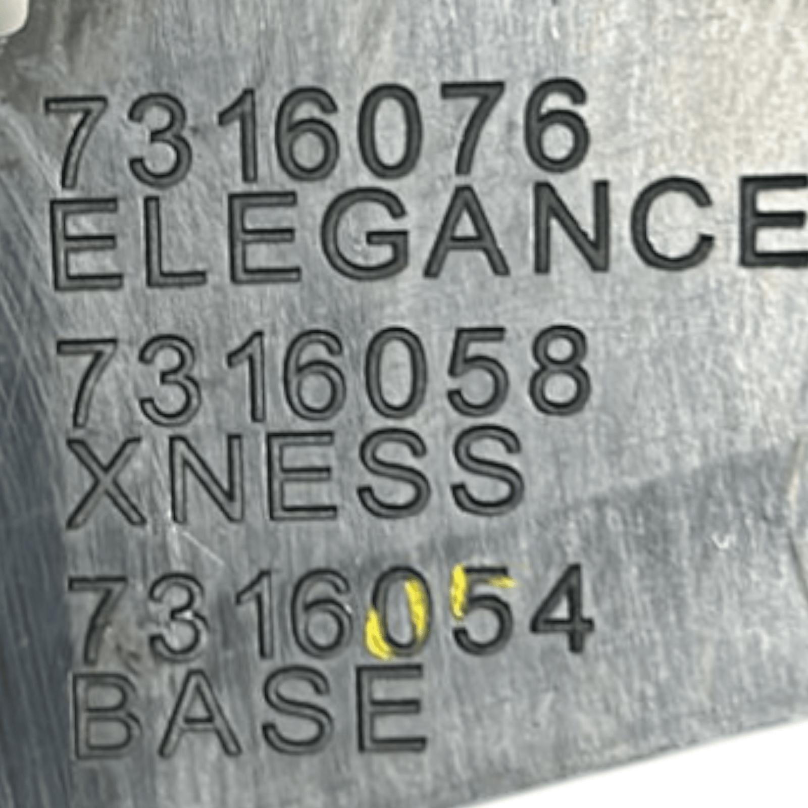 Griglia Destra Cromata Paraurti Anteriore BMW X5 (F15) cod.7316076 (2013 > 2018) - F&P CRASH SRLS - Ricambi Usati