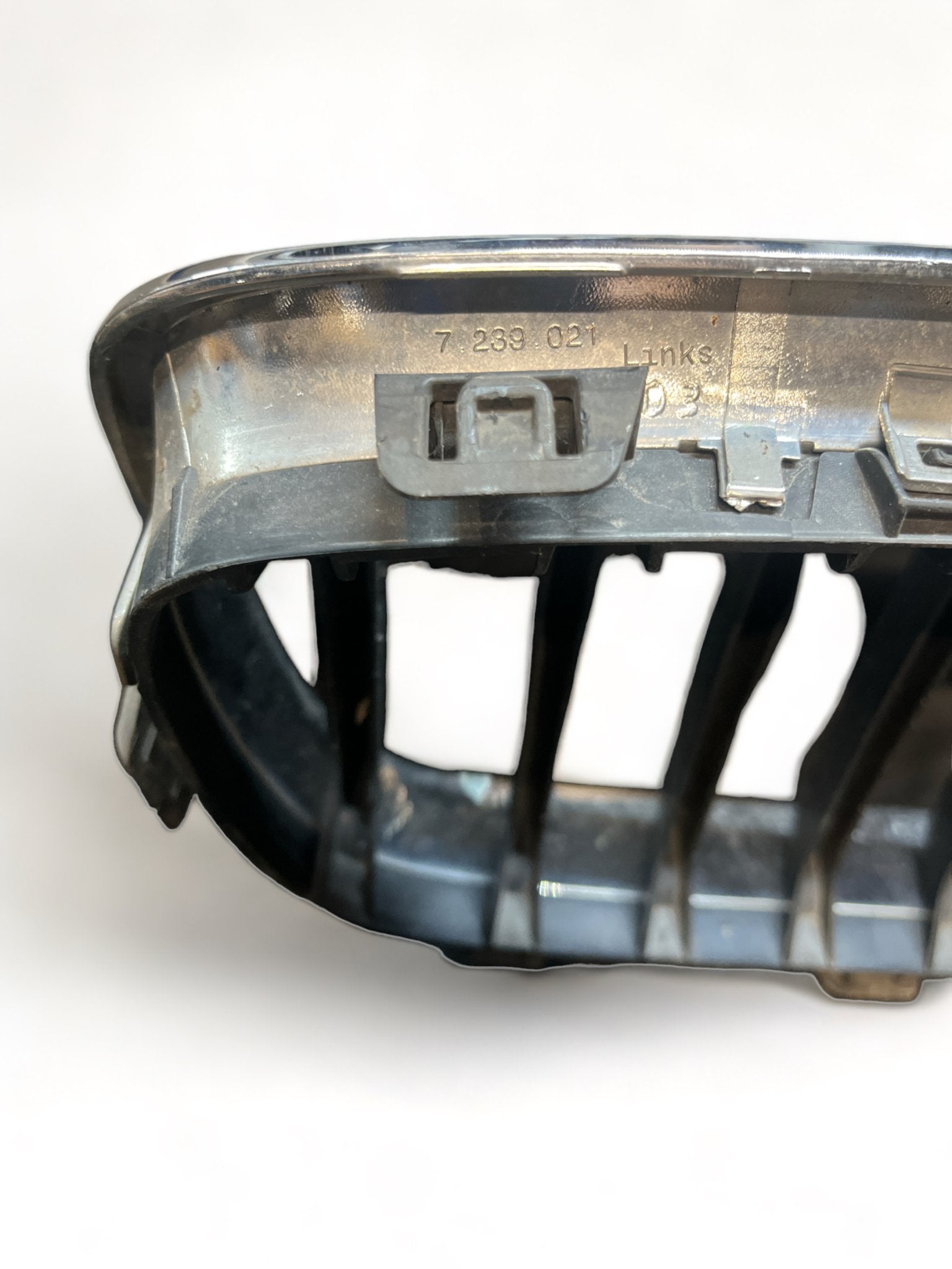 Front Bumper Grille BMW Series 1 (F20 - 2011) code: 7239021 - F&P CRASH SRLS - Used Spare Parts