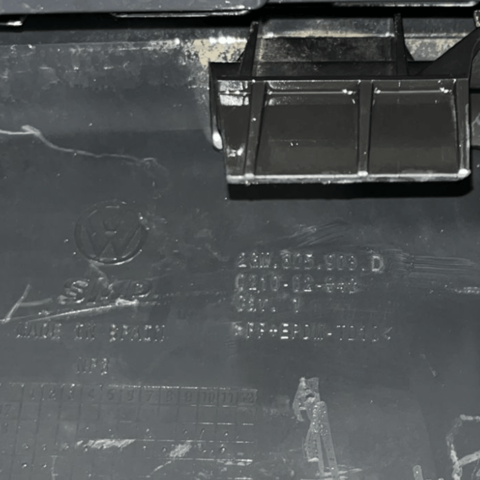 Griglia Sotto Paraurti Volkswagen T - Cross cod:2GM805903D (2019 >) - F&P CRASH SRLS - Ricambi Usati