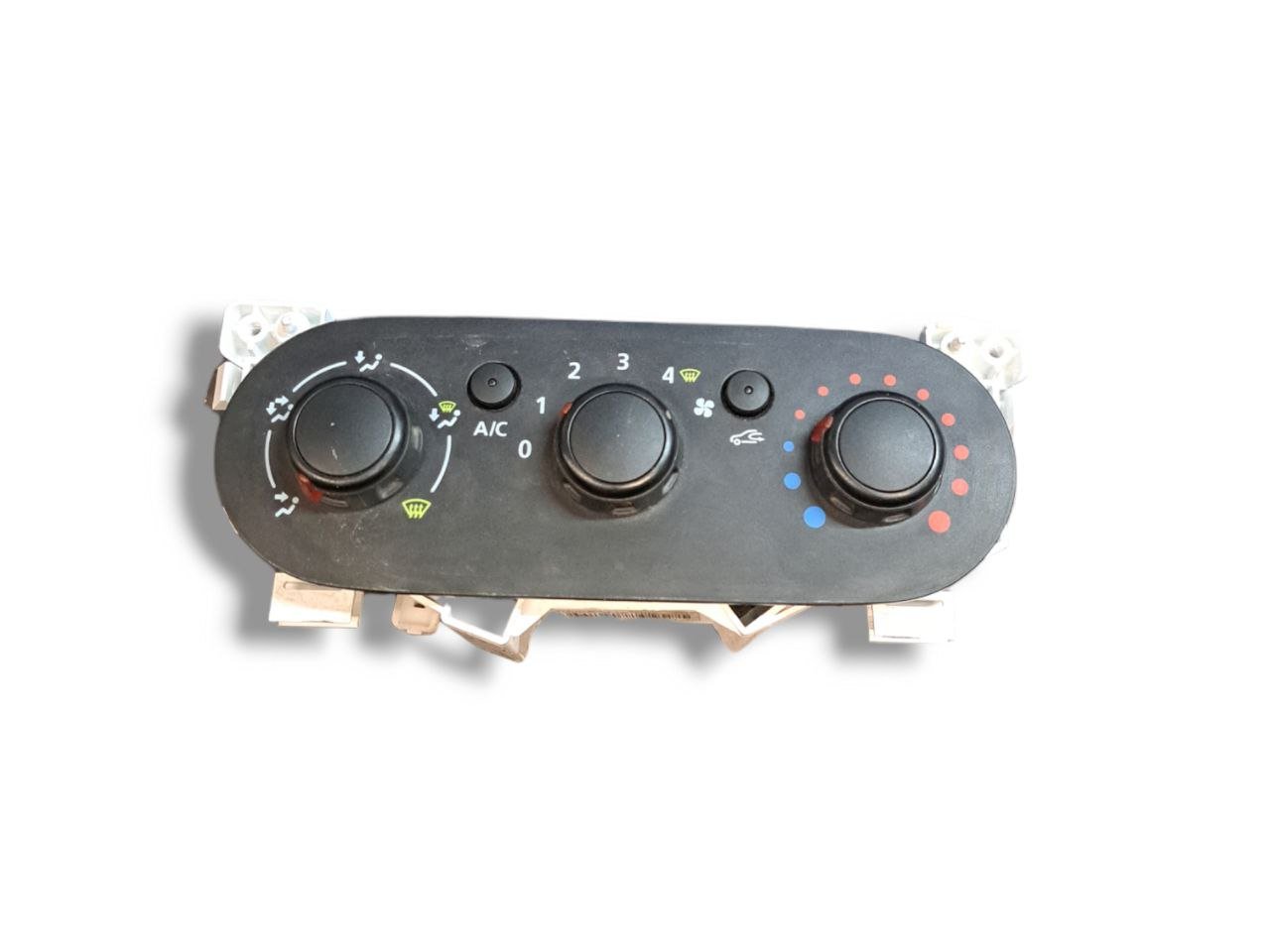 Gruppo Comandi Clima Opel Vivaro / Renault Trafic / Fiat Talento 1.6 Diesel (2014>) COD:30080060 - F&P CRASH SRLS - Ricambi Usati