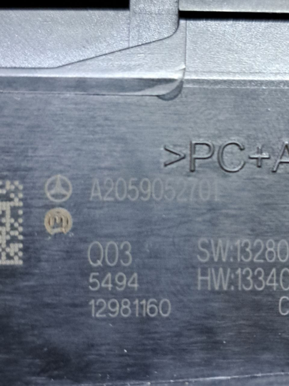 Gruppo comandi multimediali luci di emergenza Mercedes-Benz Classe C W205 (2017) COD:A2059052701 - F&P CRASH SRLS - Ricambi Usati