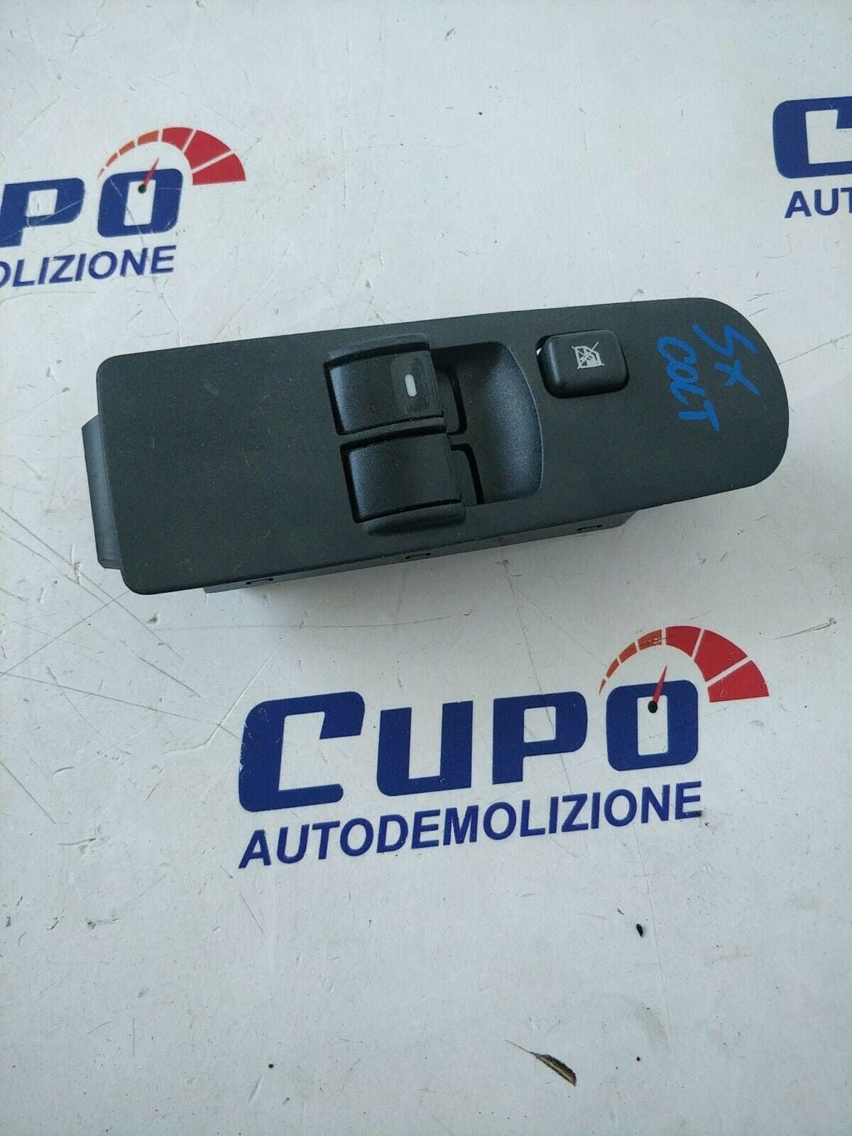 Control Group Window Lift Front Left Door Mitsubishi Colt Mr587959 - F&P CRASH SRLS - Used Parts