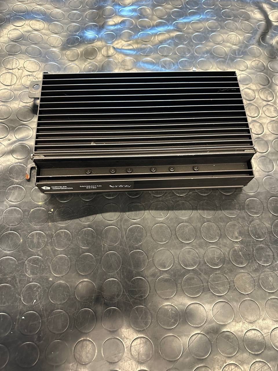 Audio system Amplifier Jeep Grand Cherokee (2001) code: 56038407ad - F&P CRASH SRLS - Used Parts