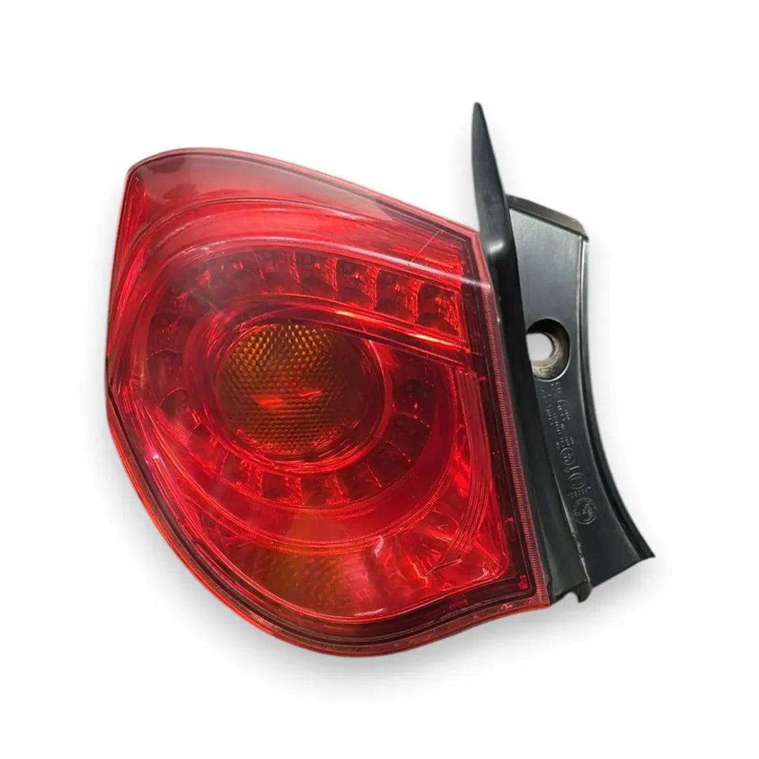 Fanale posteriore esterno sinistro Alfa Romeo Giulietta X7 OEM 50513613