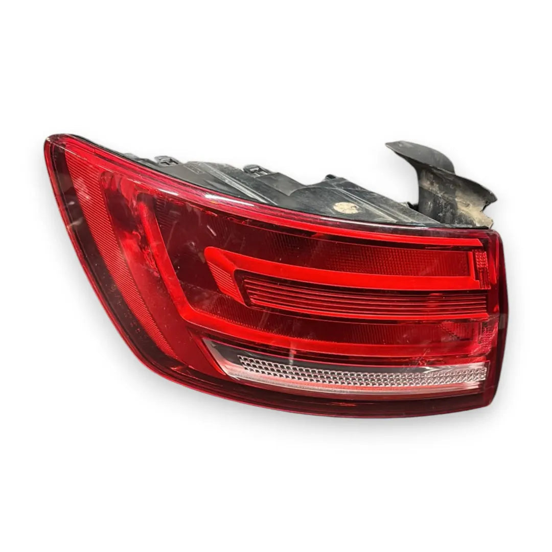 Fanale posteriore esterno destro Audi A4 8W 2015–2019 OEM 8W9945092