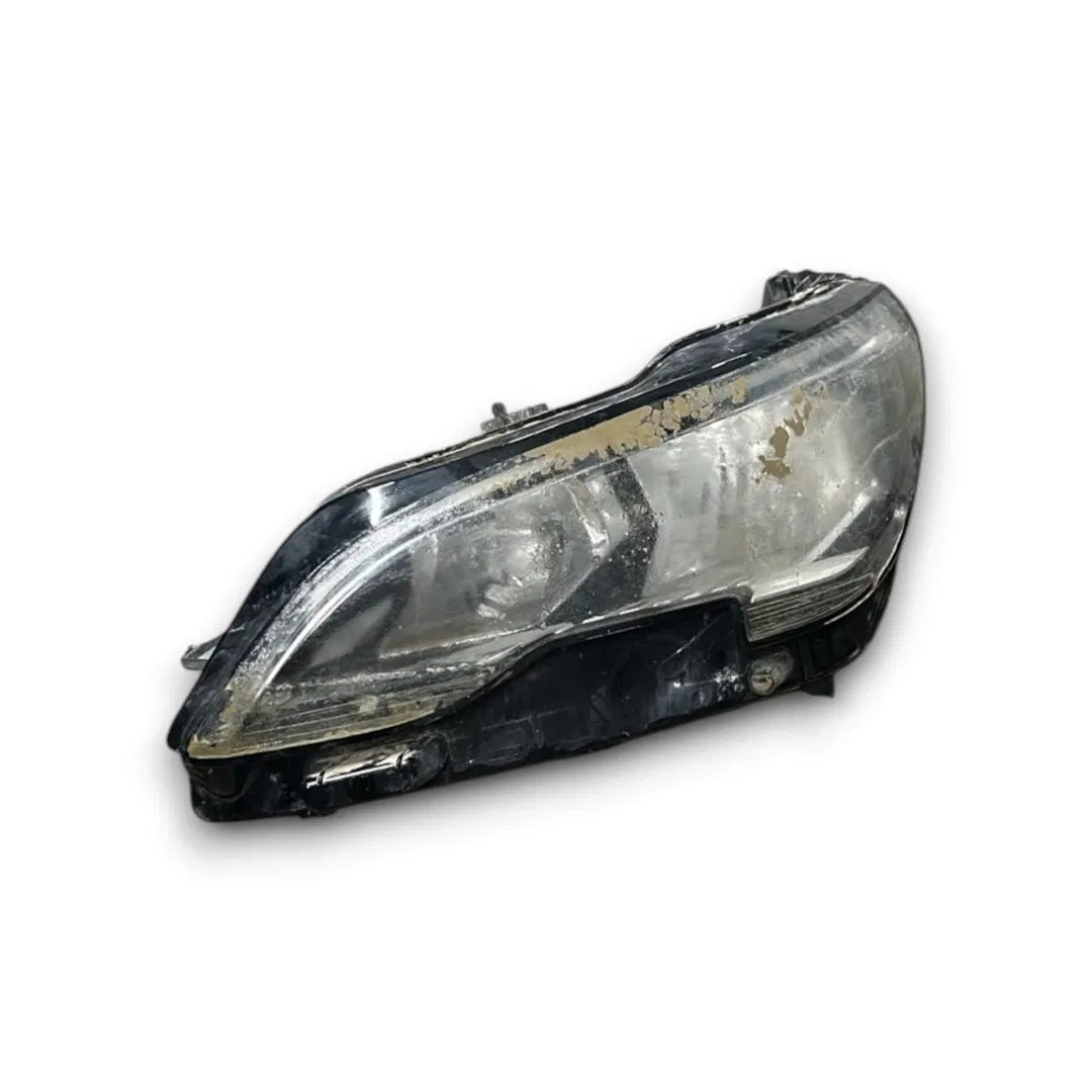 Faro anteriore sinistro Peugeot 3008 2016–2021 OEM 1686413280