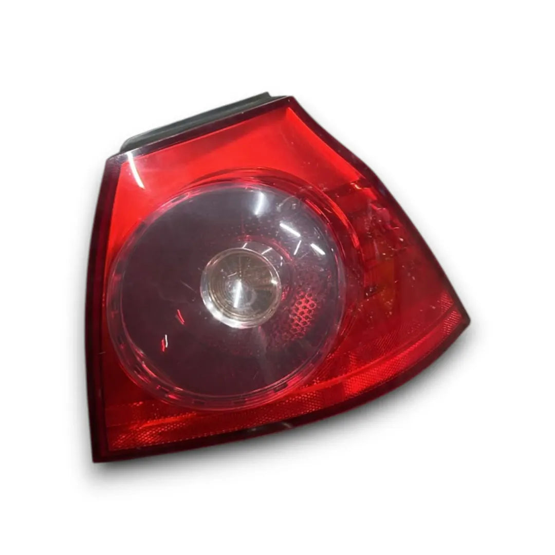 Fanale posteriore esterno destro Volkswagen Golf 2003–2009 OEM 1K6945096AC