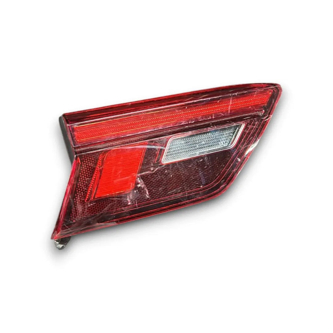 Fanale posteriore interno sinistro Volkswagen Tiguan II 2016–2021 OEM 5NA945307D