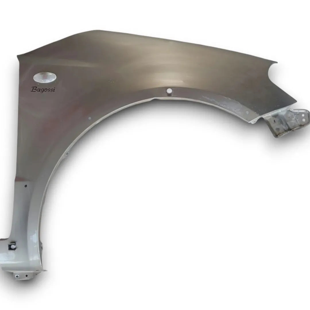 Parafango anteriore destro Fiat Sedici 2006–2011 OEM 71742876