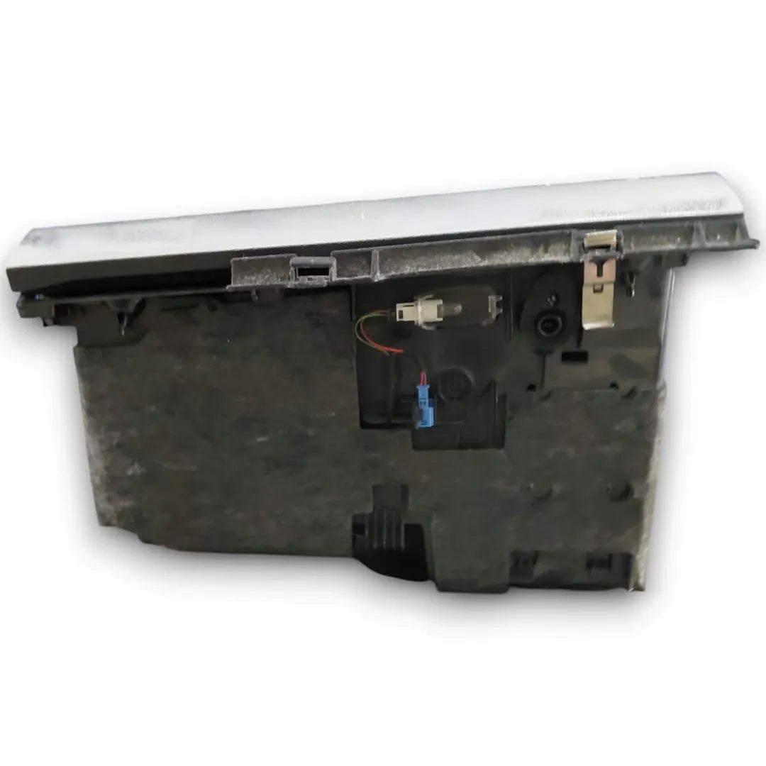Dettaglio Cassetto portaoggetti Mercedes-Benz Classe E W/S212 dal 2009 OEM A2126800291 - foto 2