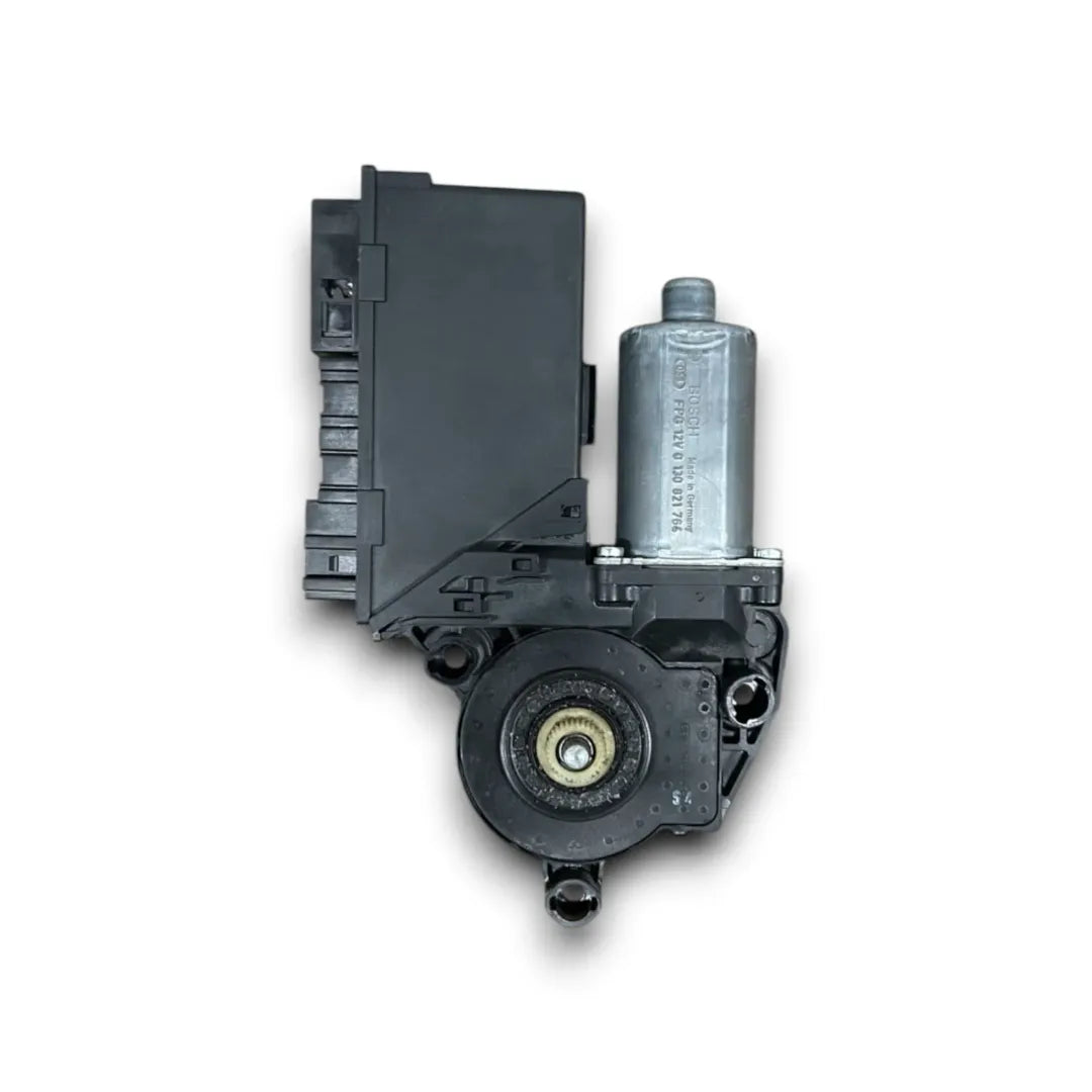 Dettaglio Motorino alzacristallo destro anteriore Audi A4 8E 2004–2008 OEM 8E1959802G - foto 2
