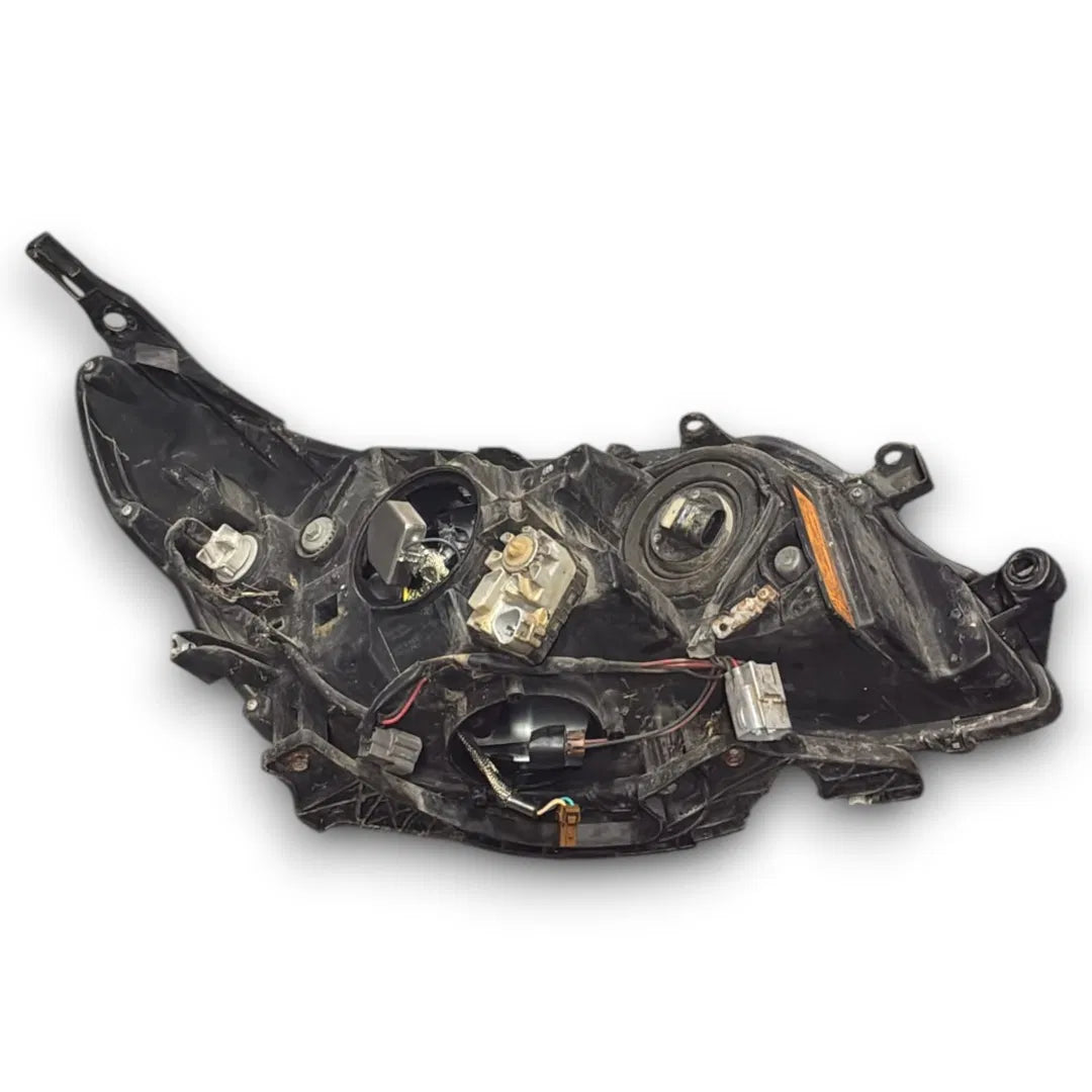 Dettaglio Faro anteriore sinistro Subaru Forester 3ª Serie 2008–2013 - foto 2