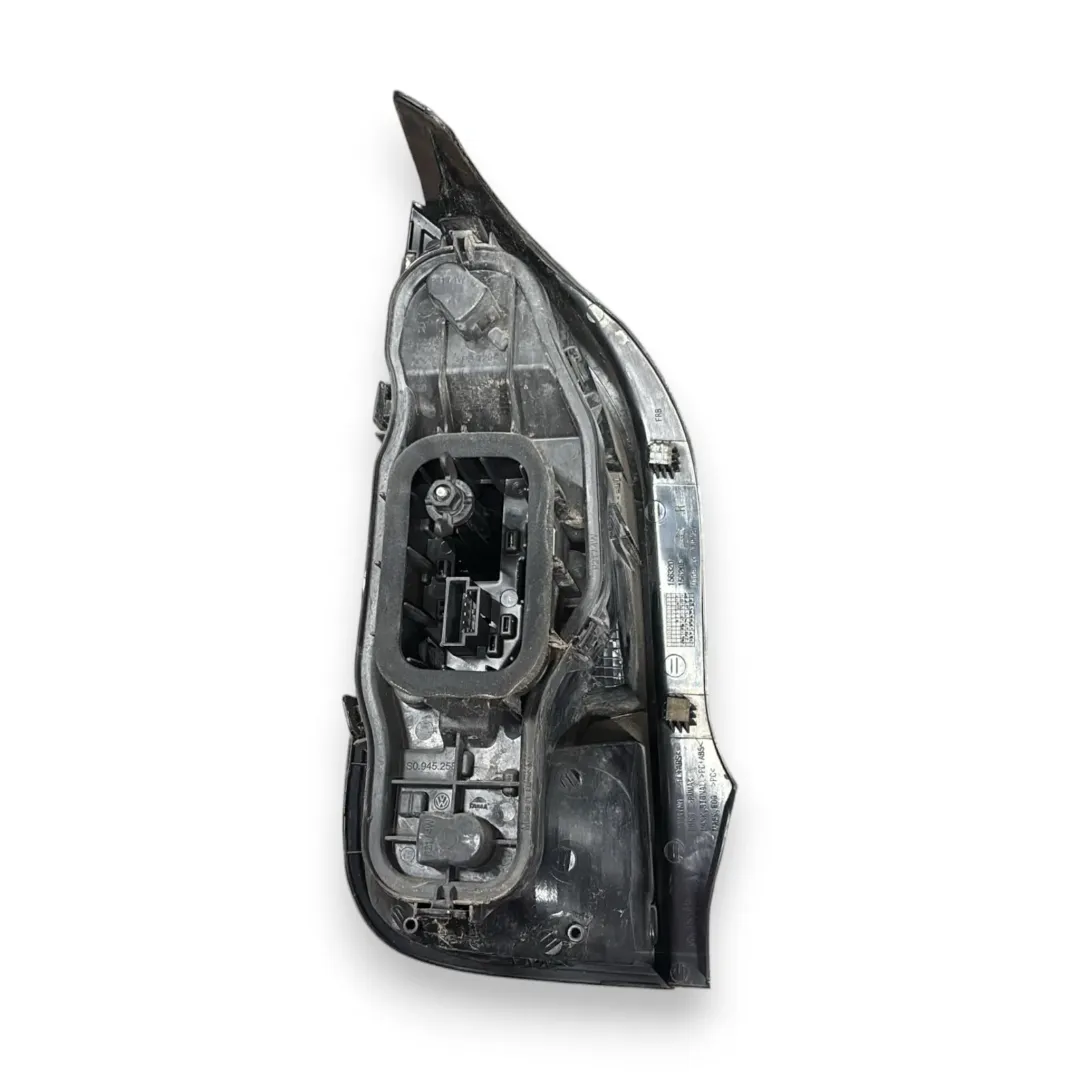 Dettaglio Fanale posteriore destro Volkswagen UP 1S OEM 1S0945096G - foto 2