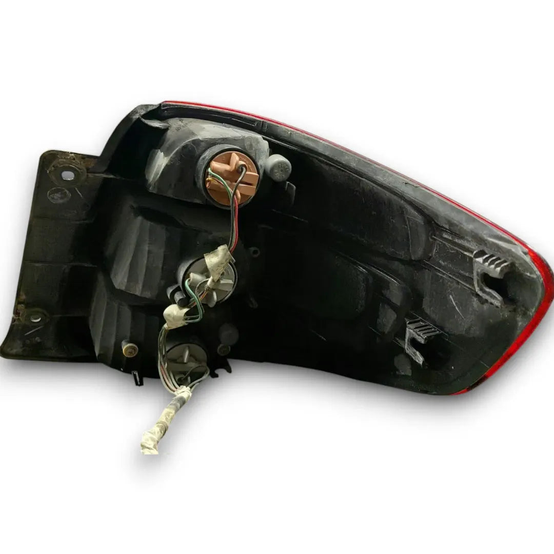 Dettaglio Fanale posteriore sinistro Fiat Sedici 2006–2011 OEM 71742462 - foto 2