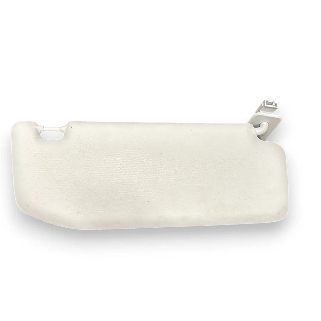 Dettaglio Aletta parasole sinistra anteriore Peugeot 2008 2019–2023 OEM 96738898 - foto 2
