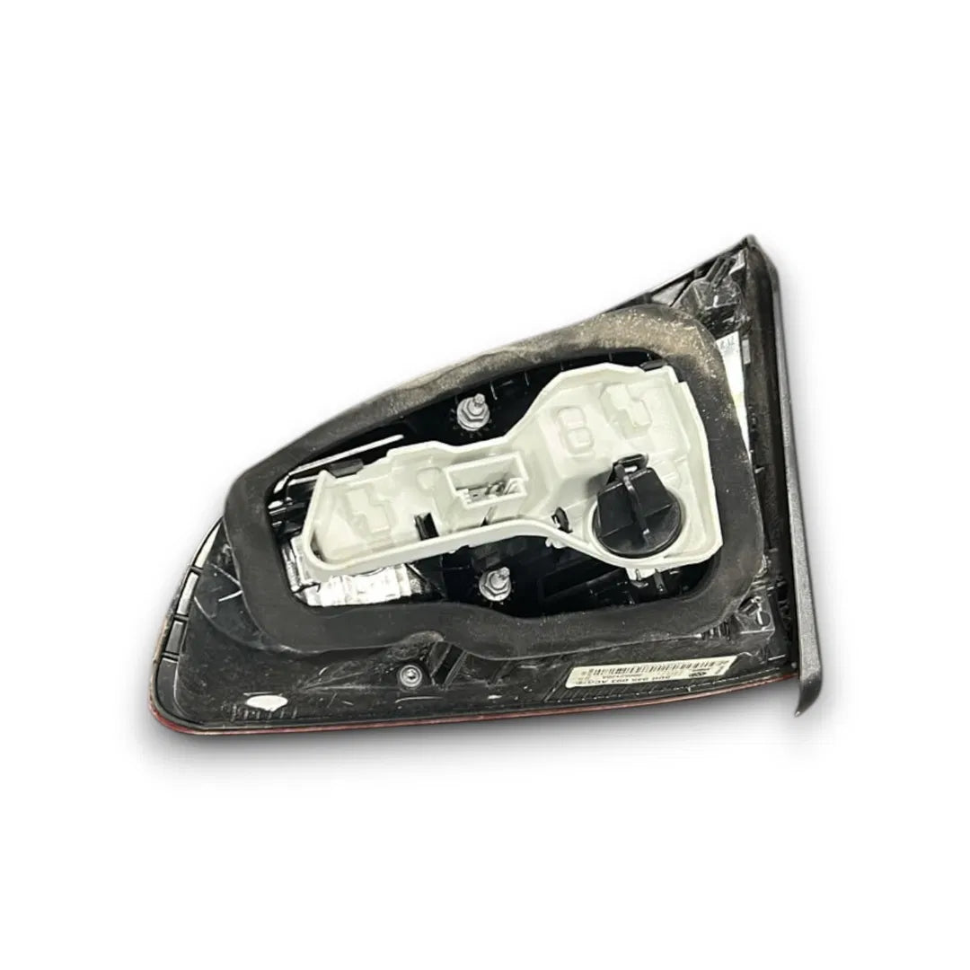 Dettaglio Fanale posteriore interno sinistro Volkswagen Golf VII dal 2012 OEM 5G0945093AC - foto 2