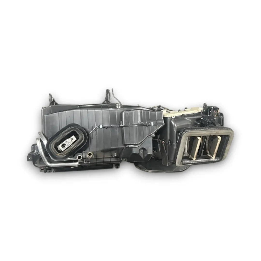 Dettaglio Gruppo stufa Audi A4 8W cod. 8W1816005H - foto 2