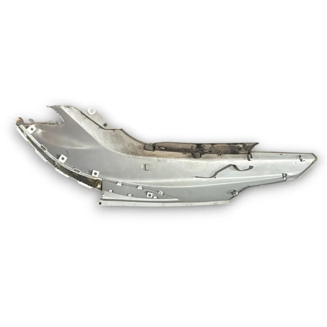 Dettaglio Carenatura anteriore laterale destra Sym Symphony ST 200 2021–2026 OEM 64304XRE000WE - foto 2