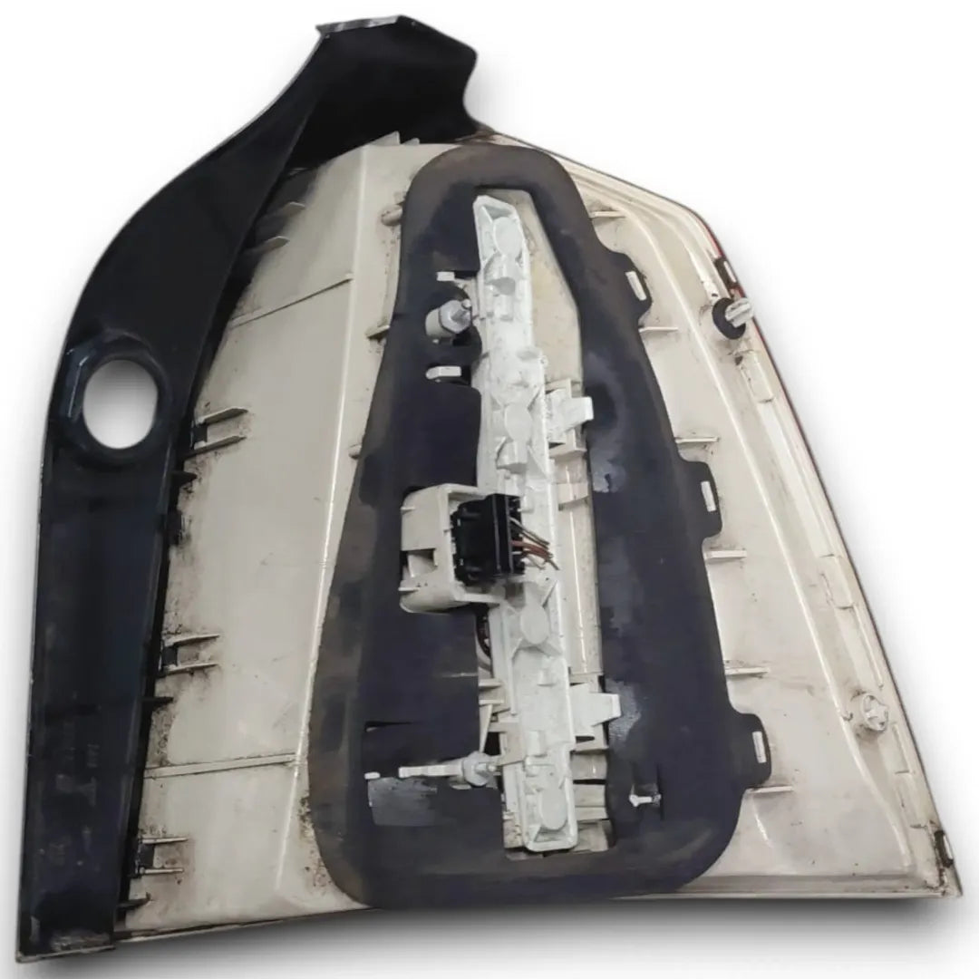 Dettaglio Fanale posteriore sinistro Opel Zafira A05 OEM 95512599 - foto 2