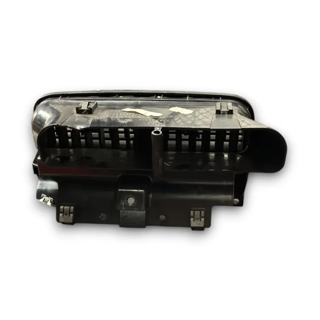 Dettaglio Bocchetta aria centrale cruscotto Fiat Punto 2U OEM 735361116 - foto 2