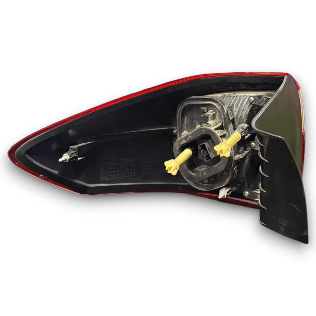Dettaglio Fanale posteriore destro Ford C-Max 2010–2015 - foto 2