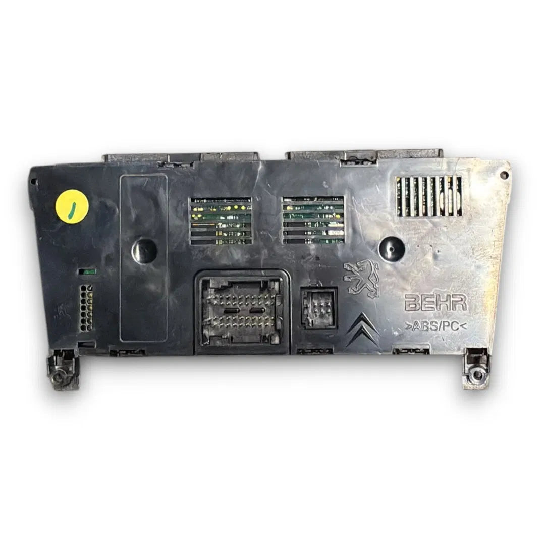 Dettaglio Comando clima Peugeot 3008 2009–2013 OEM 96738320 - foto 2
