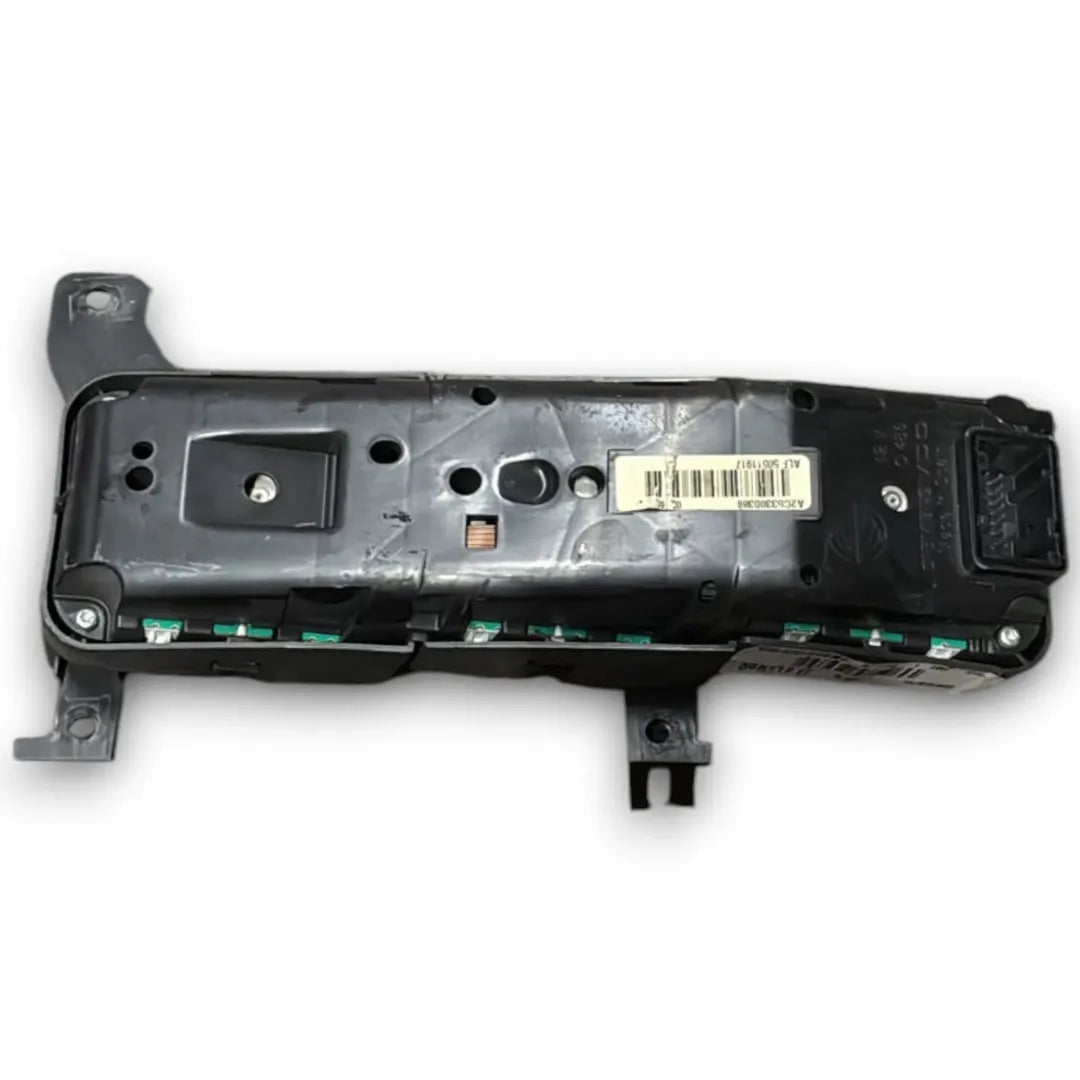 Dettaglio Quadro strumenti con tachimetro e contachilometri Alfa Romeo 159 X3/X9 cod. 50511917 - foto 2
