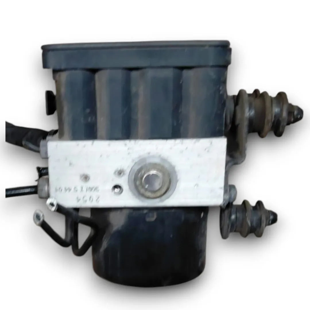 Dettaglio Gruppo ABS completo con pompa e centralina Audi A3 8P 2010–2013 OEM 1K0614517C - foto 2