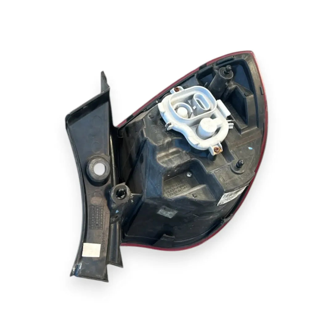 Dettaglio Fanale posteriore esterno sinistro Alfa Romeo Giulietta 2010–2013 OEM 50513613 - foto 2