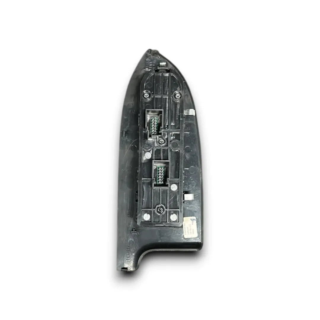 Dettaglio Blocco comandi alzacristalli e retrovisori Alfa Romeo Giulietta 2010–2013 OEM 156106394 - foto 2