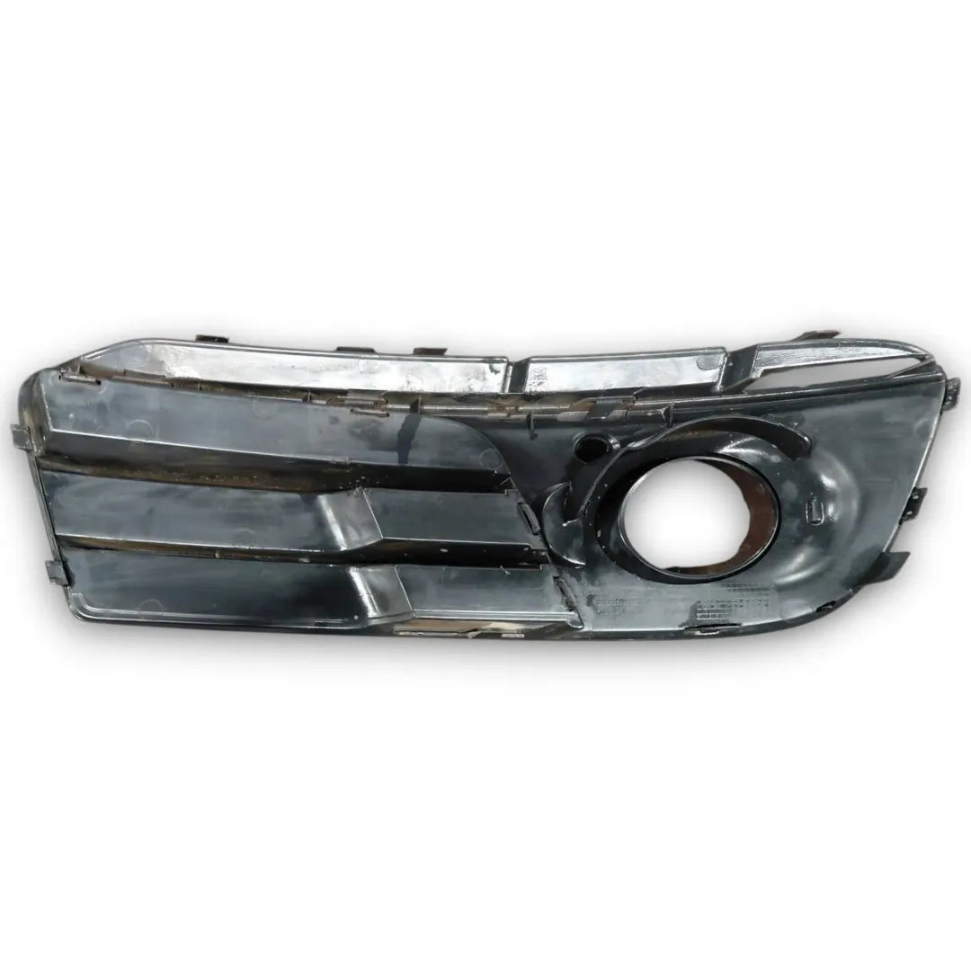 Dettaglio Griglia paraurti inferiore anteriore Audi Q5 8R 2008–2017 cod. 8R0807681M - foto 2