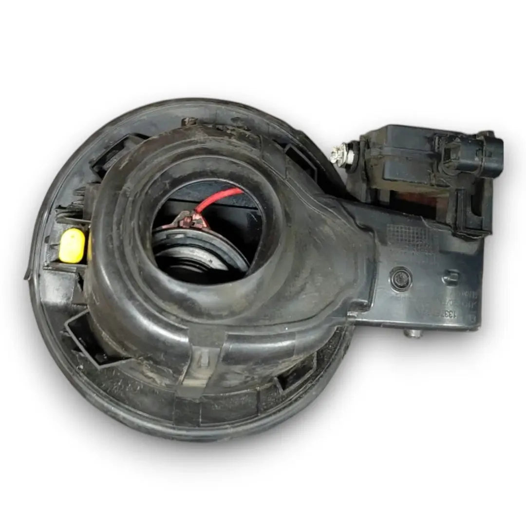 Dettaglio Sportellino carburante Opel Astra H 2004–2011 OEM 93182651 - foto 2