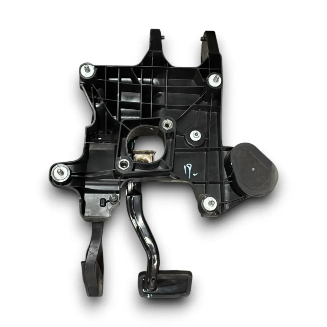 Dettaglio Pedali del freno e dell'acceleratore Opel Mokka 2012–2016 - foto 2