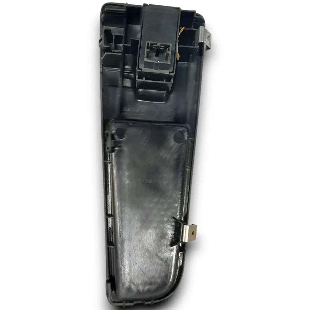 Dettaglio Interruttore alzacristallo destro posteriore Lancia Delta 2008–2011 OEM 735541719 - foto 2