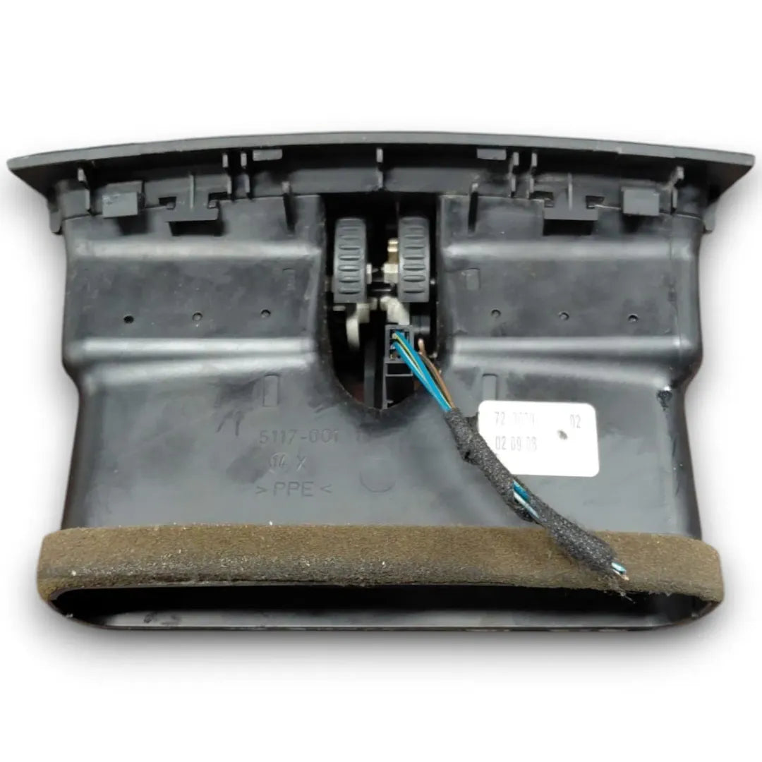 Dettaglio Bocchetta aria posteriore consolle centrale BMW Serie 3 E90/E91 OEM 64227210648 - foto 2
