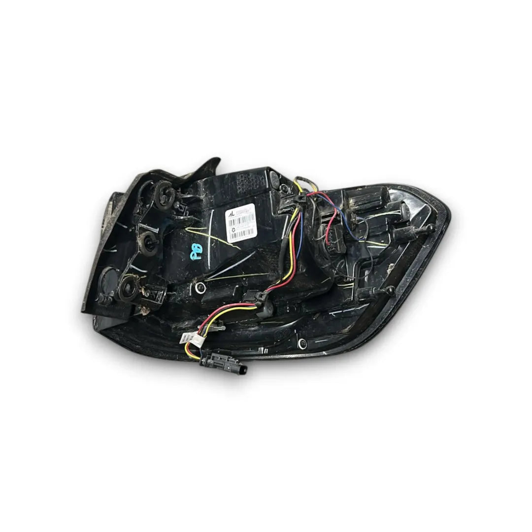 Dettaglio Fanale posteriore esterno sinistro Jeep Compass OEM K68517553AA - foto 2